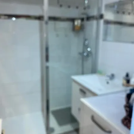 Face Apartment *
