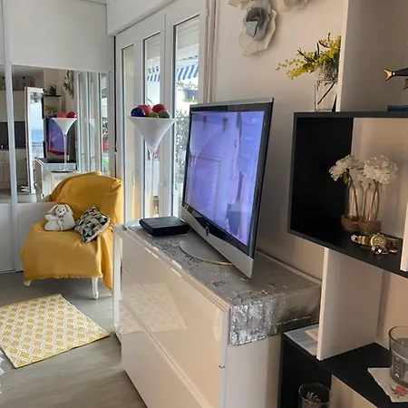 Face Apartment Cannes